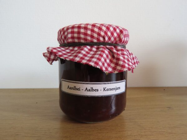 Aardbei - Aalbes - Kersenjam 200gr.